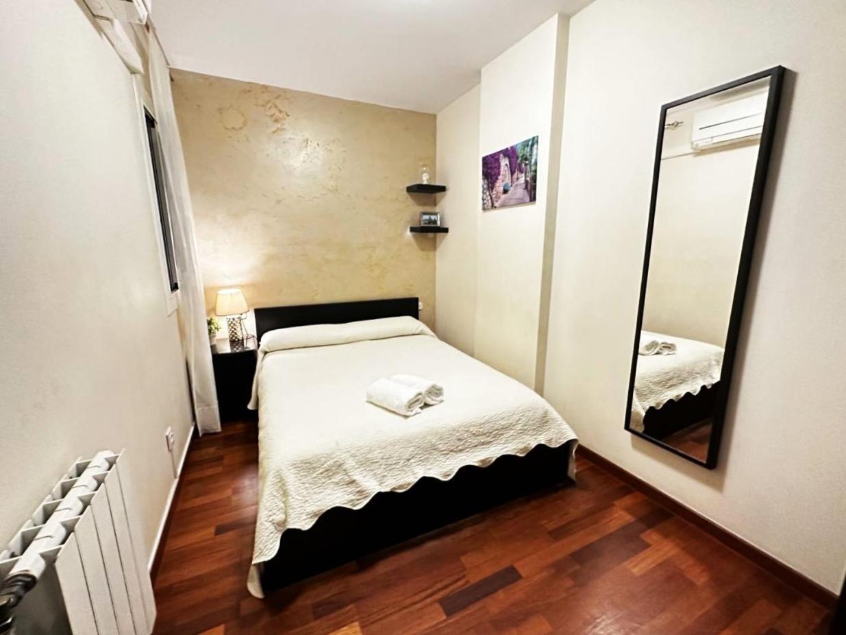 Rooms Arago Barcelona Eksteriør billede